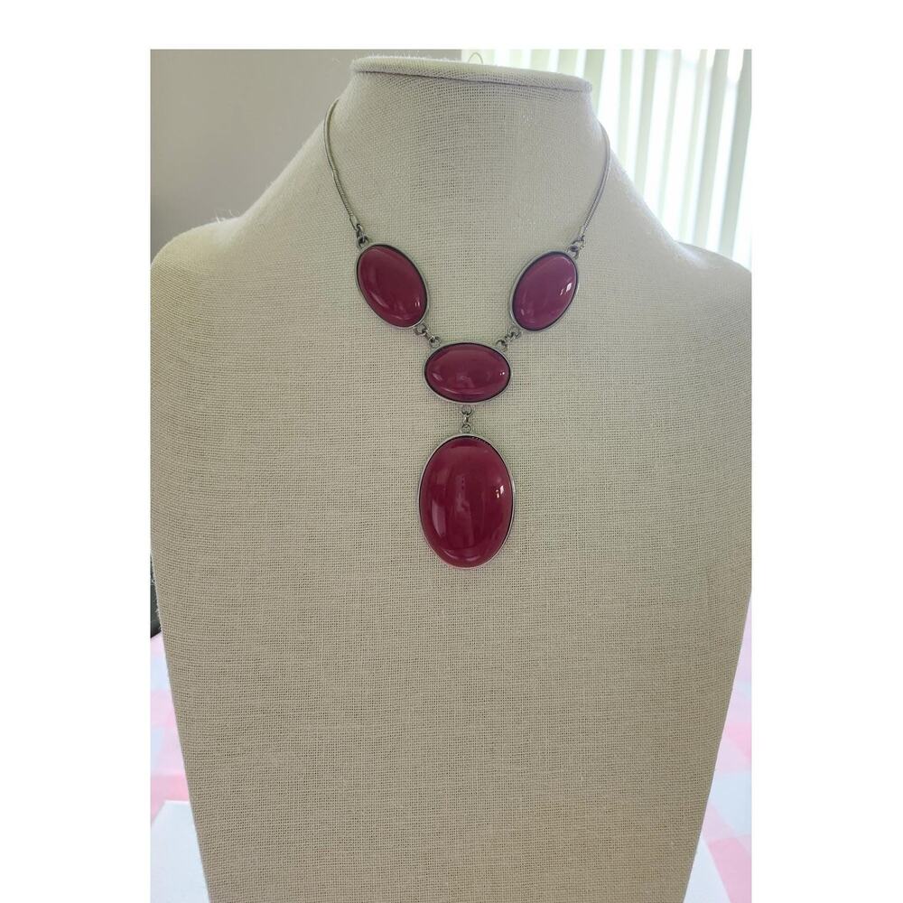 Vintage Red Magenta Lucite Cabochon Lariat Bib Necklace